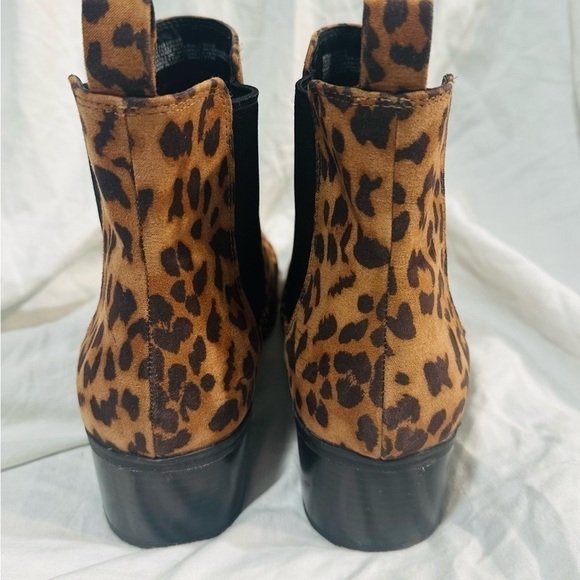 Boho Chic Cheetah Leopard Vegan Animal Print sz 9.5 Mob Wife Office Siren Preppy - Picture 2 of 4